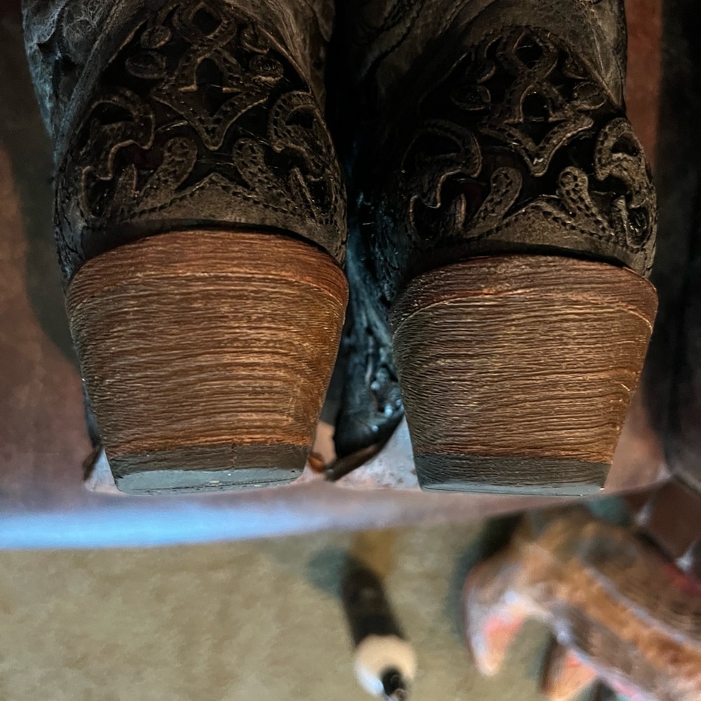 Women’s Corral Vintage Boots - Picture 5 of 9